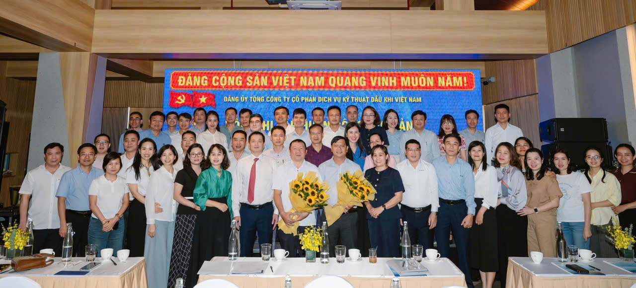 Đảng bộ PTSC tổ chức tập huấn nghiệp vụ công tác Đảng và hành trình về nguồn tại Đặc khu Côn Đảo năm 2026